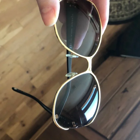 Women’s Versace sunglasses - Picture 6 of 9